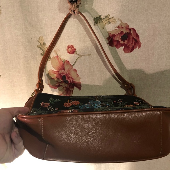 Marlo graphic with beads Handbag - Picture 6 of 6